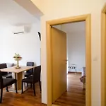 Apartament Deak Janjina