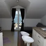 Apartament Deak