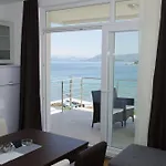 Apartament Deak