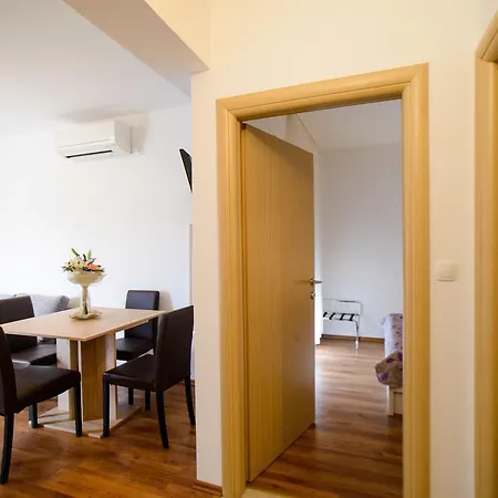 Apartment Deak Janjina
