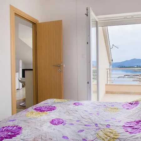 Deak Apartmán Janjina